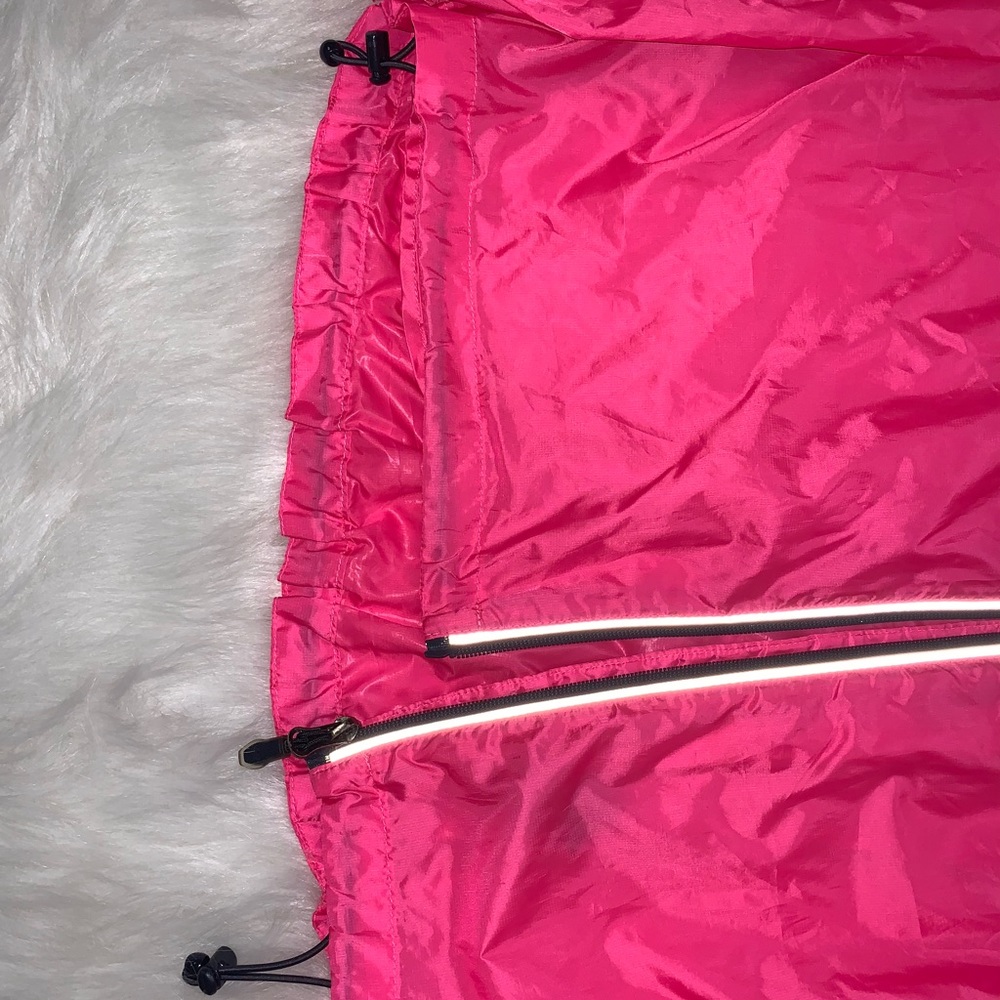 Windbreaker - image 3